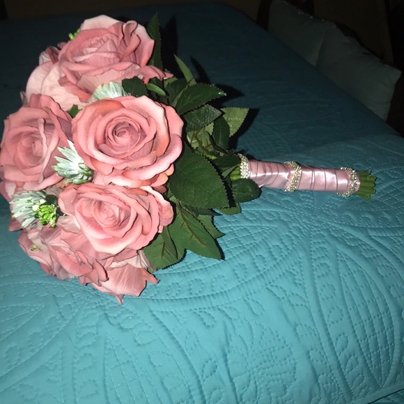 8 PC CUSTOM MADE WEDDING BOUQUET SET - Picture 12 of 16